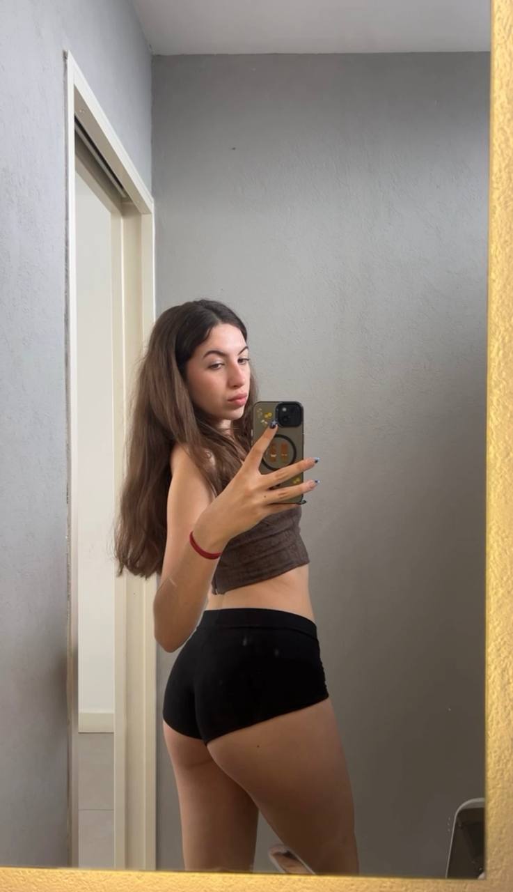 Amber in her underwear in Baoding