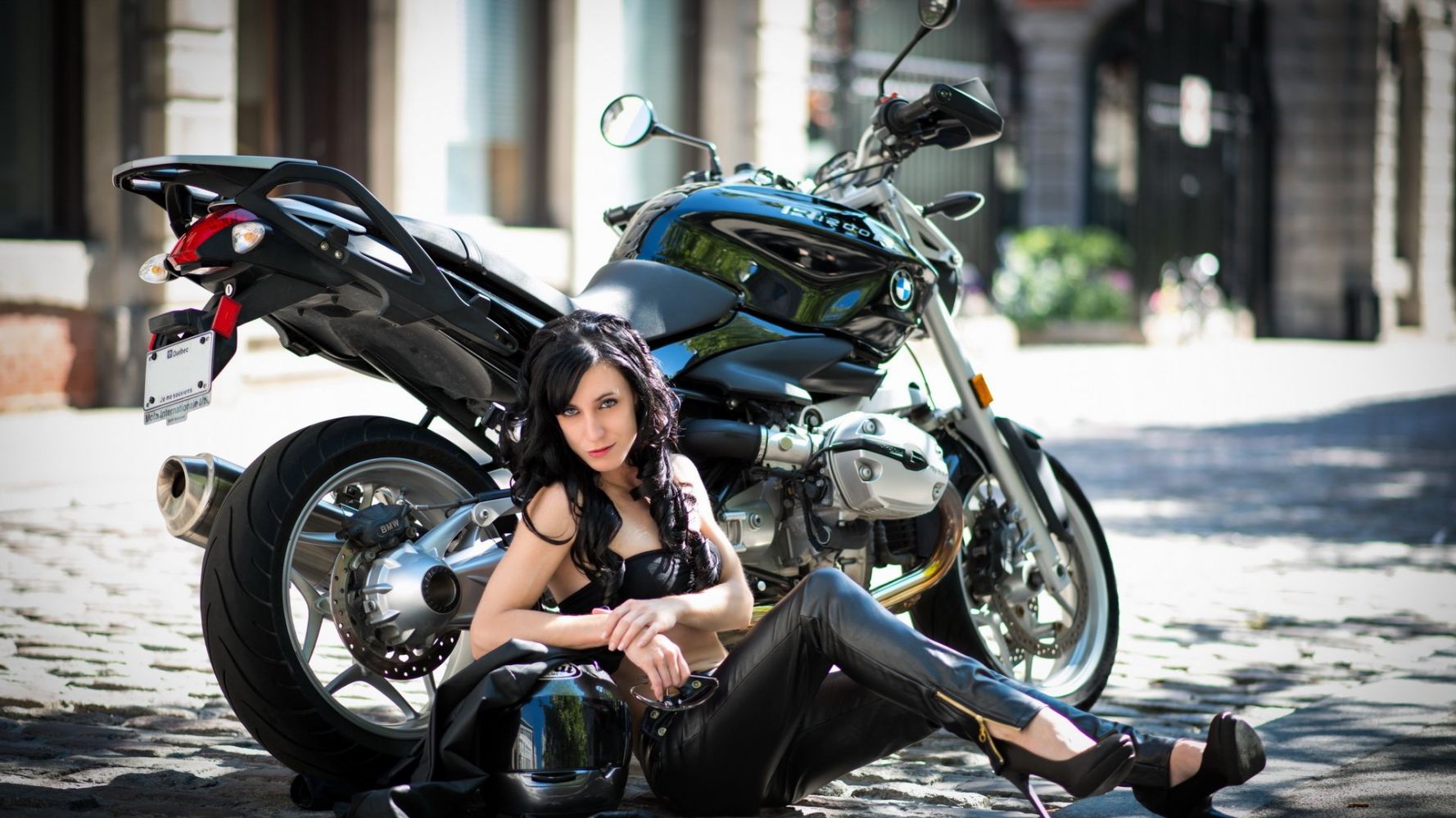 European women on bikes in Baoding