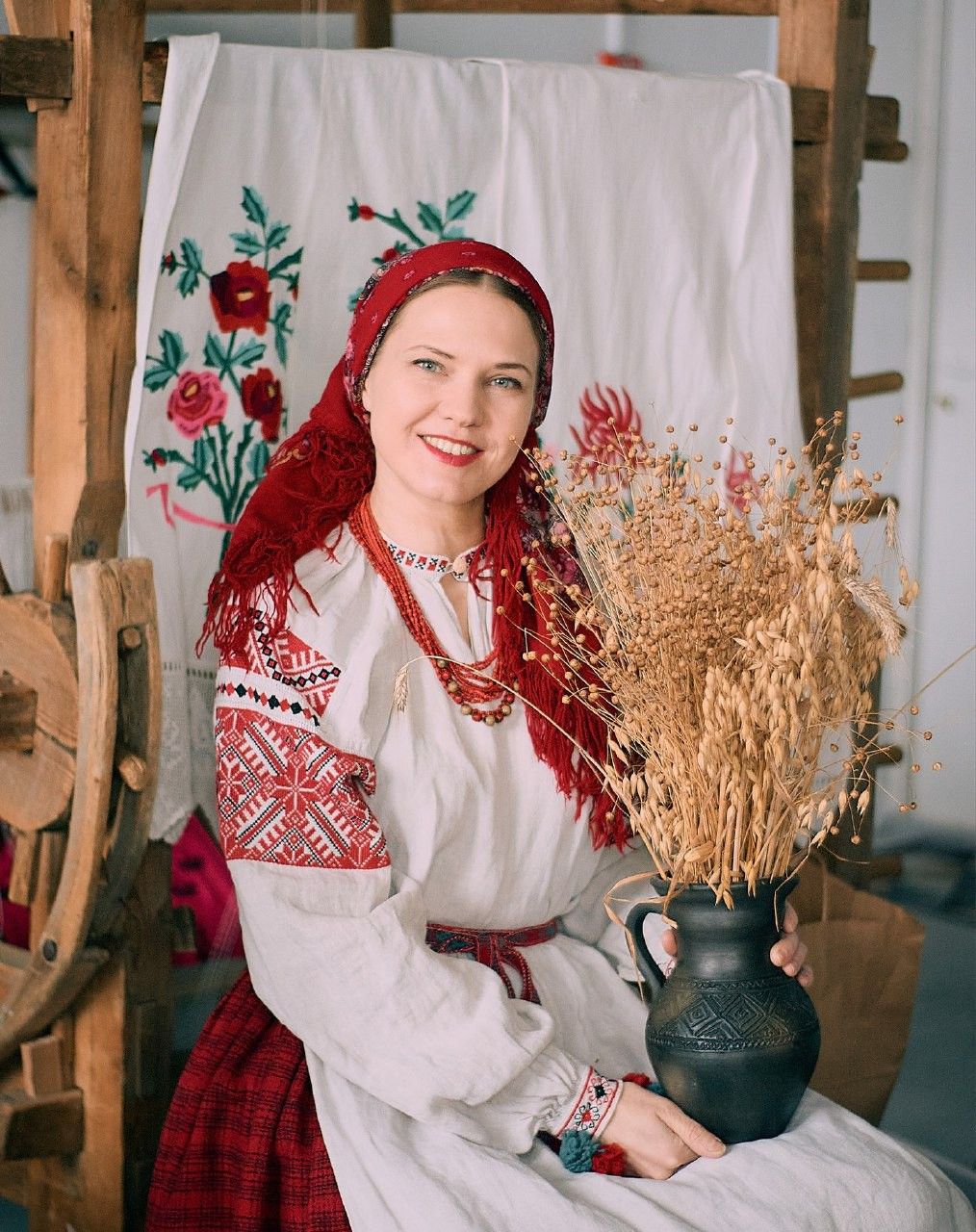 Women in Slavic costumes in Baoding